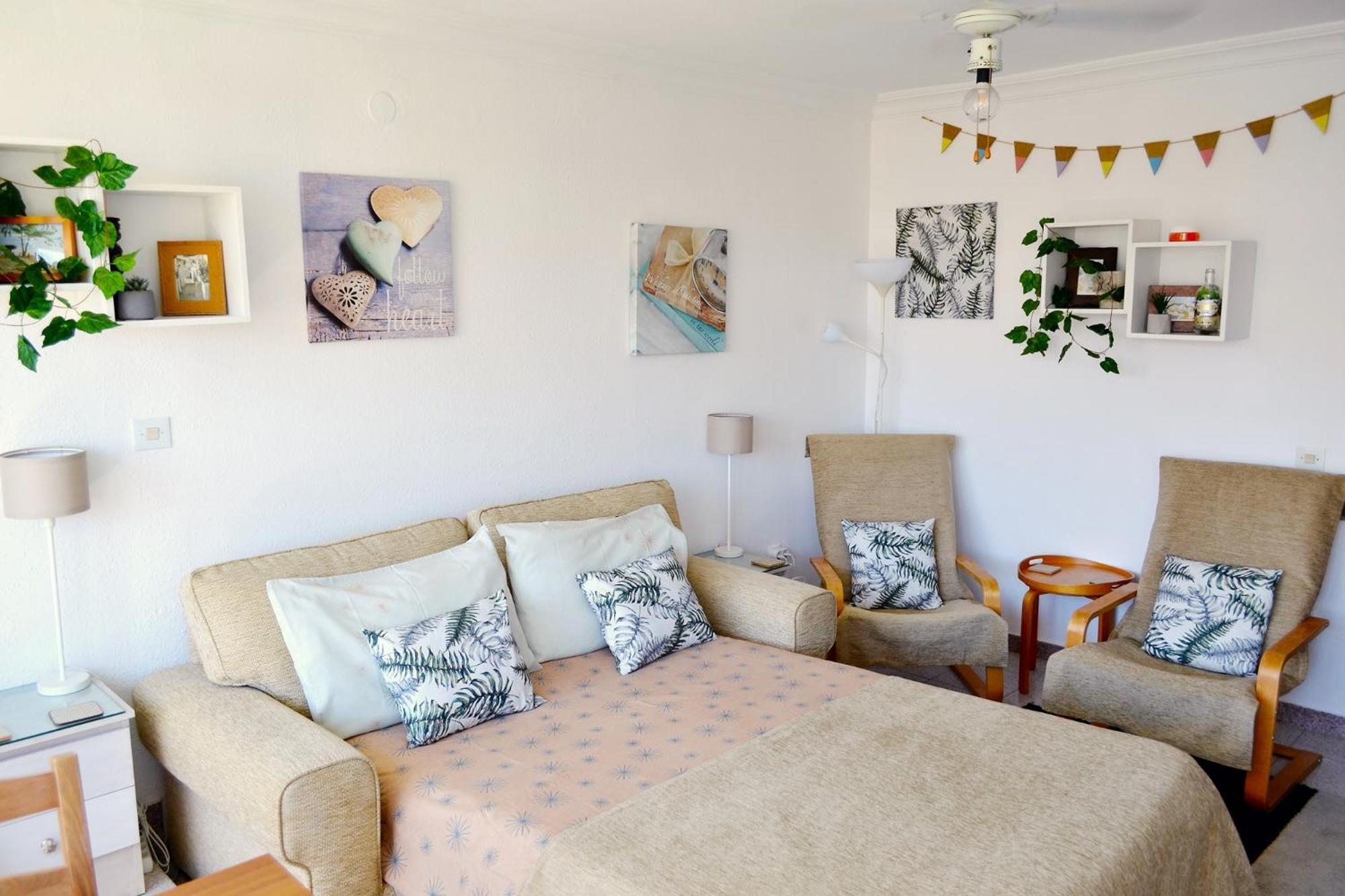 Spacious 1 Bedroom Apartment, Beach Front, Torrox Costa Exterior photo