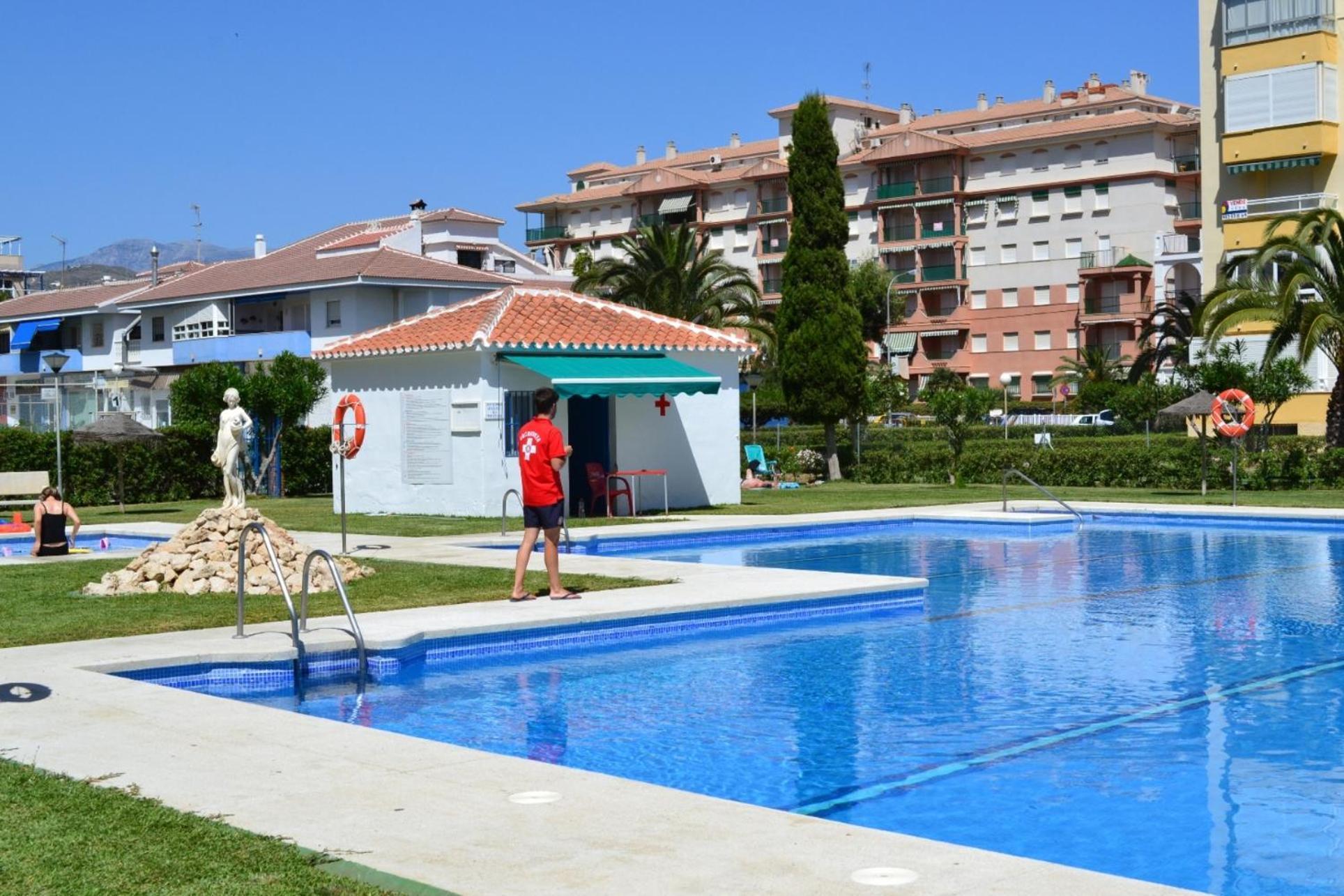 Spacious 1 Bedroom Apartment, Beach Front, Torrox Costa Exterior photo